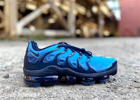 nike air max vapormax olijf|nike air vapormax plus price.